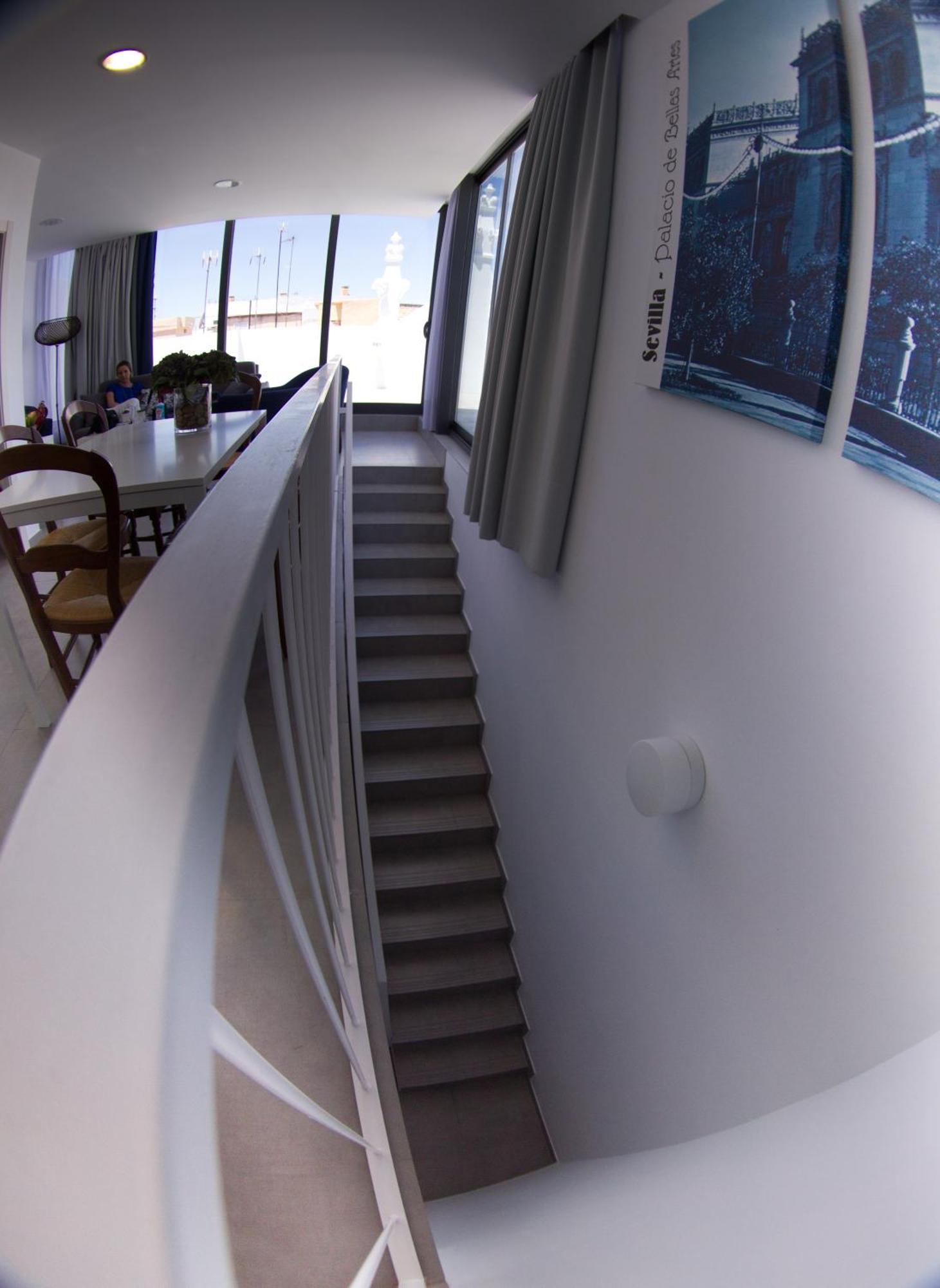 Life Apartments Alberto Lista Севилья Экстерьер фото