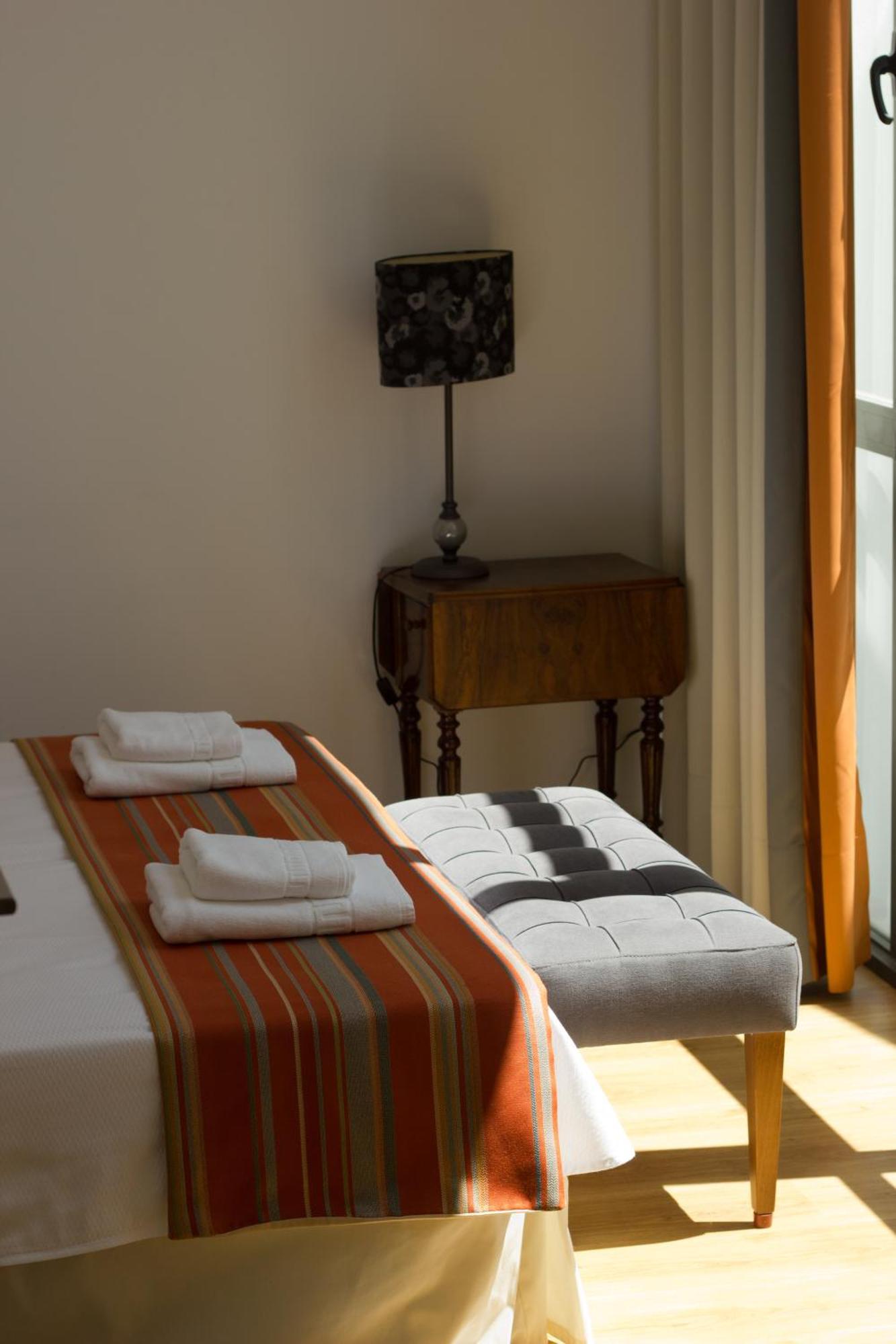 Life Apartments Alberto Lista Севилья Экстерьер фото