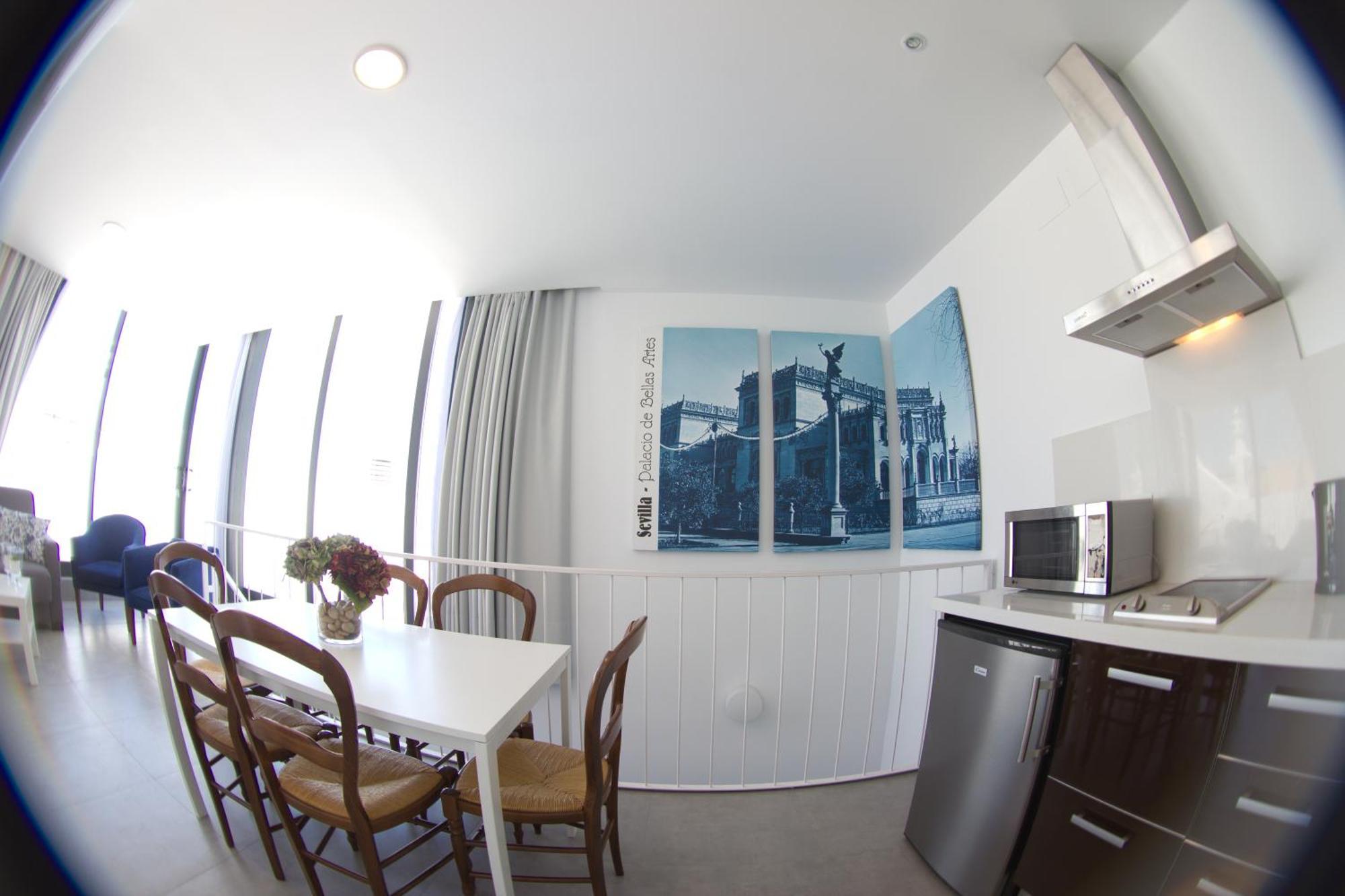 Life Apartments Alberto Lista Севилья Экстерьер фото