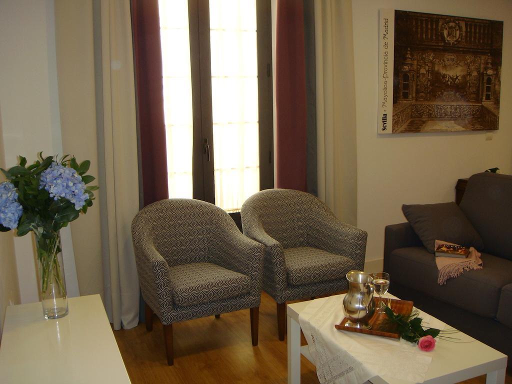 Life Apartments Alberto Lista Севилья Экстерьер фото