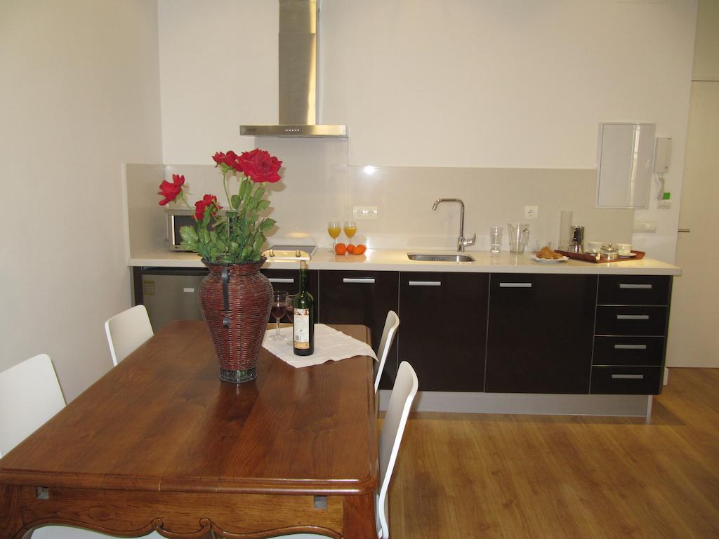 Life Apartments Alberto Lista Севилья Экстерьер фото