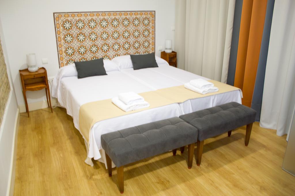 Life Apartments Alberto Lista Севилья Экстерьер фото